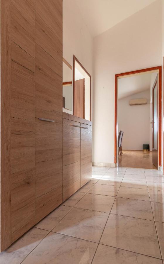 Modern Apartment Sara-Near The Beach Privlaka  Bagian luar foto