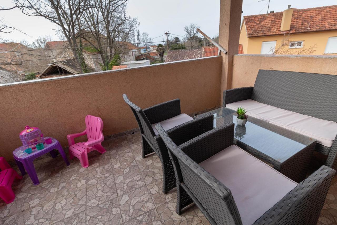 Modern Apartment Sara-Near The Beach Privlaka  Bagian luar foto